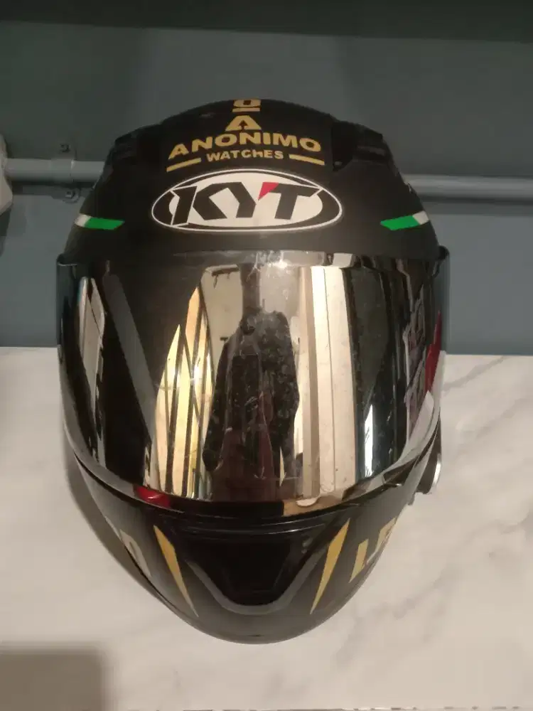 Helm KYT R10 Black Doff