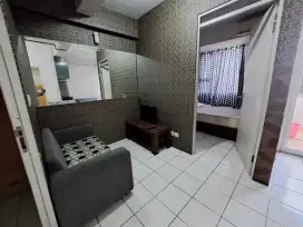 Menteng Square 2 kamar bisa bulanan lantai rendah furnished