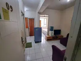 Apartemen Menteng Square disewakan tahunan 1 kamar semi furnish