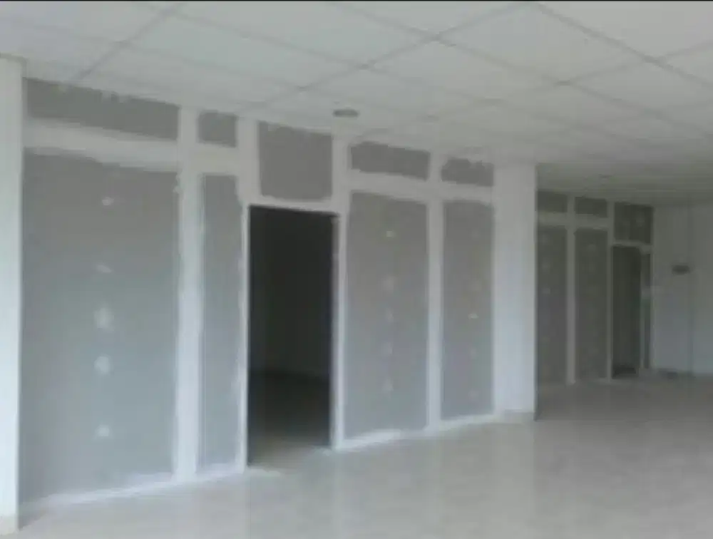 Pemasangan partisi gypsum