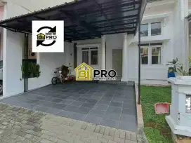 Rumah kota wisata dijual