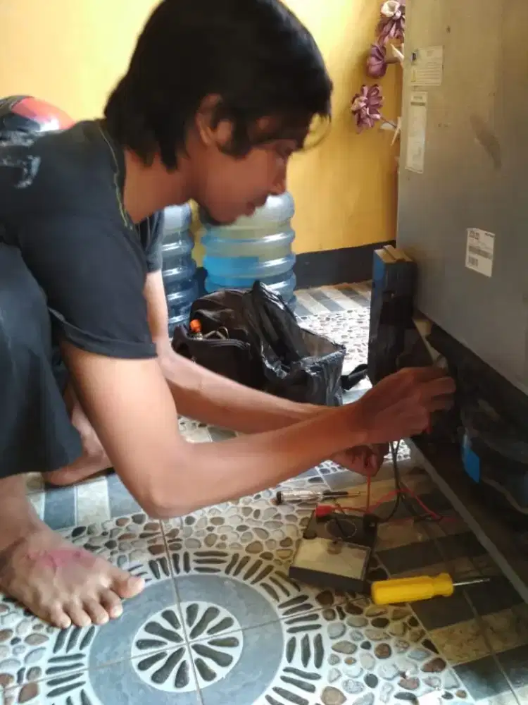 Service panggilan: AC, Water heater, kulkas, mesin cuci, CCTV dll