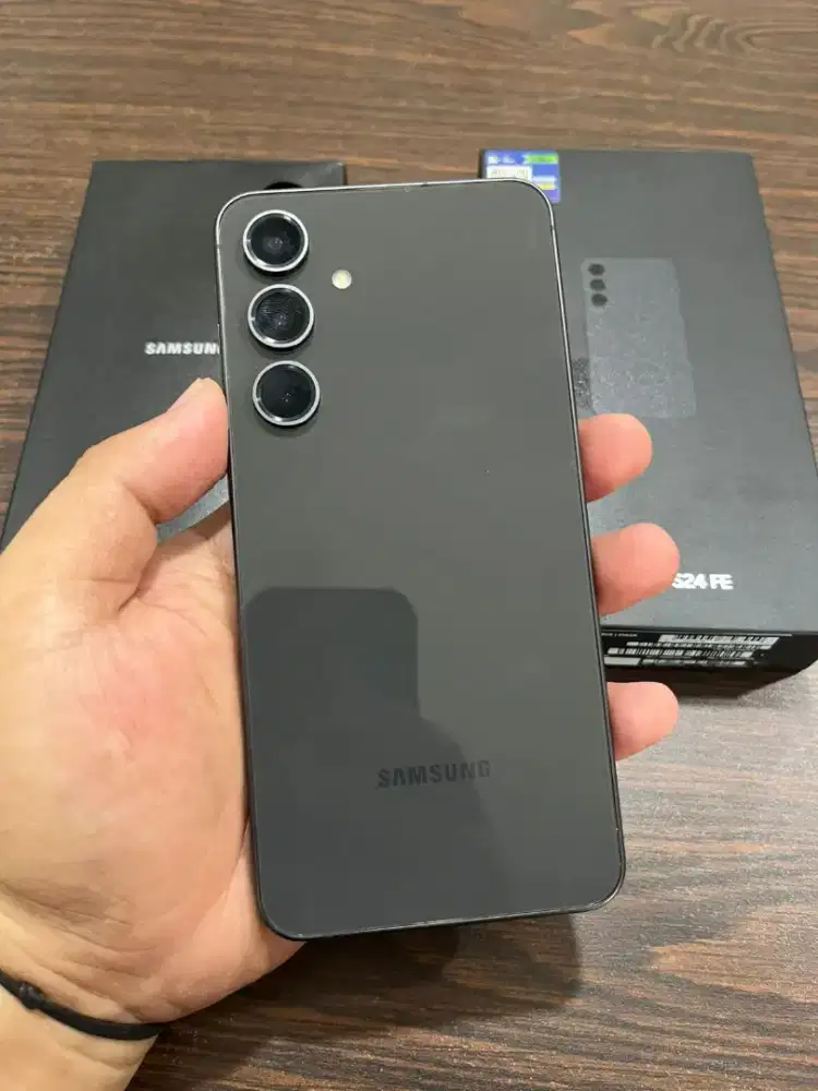 SAMSUNG S24 FE 8/256