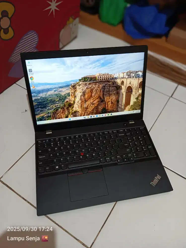 Lenovo Thinkpad L15 dual VGA