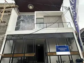 Kost Premium Samping Permata Jingga Dekat Kampus UB
