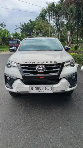 Low Km.42rb Fortuner Vrz TRD 2019