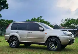Nissan X-Trail 2005 Bensin