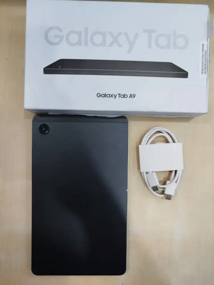 SECOND TAB SAMSUNG A9 4/64 WIFI ONLY