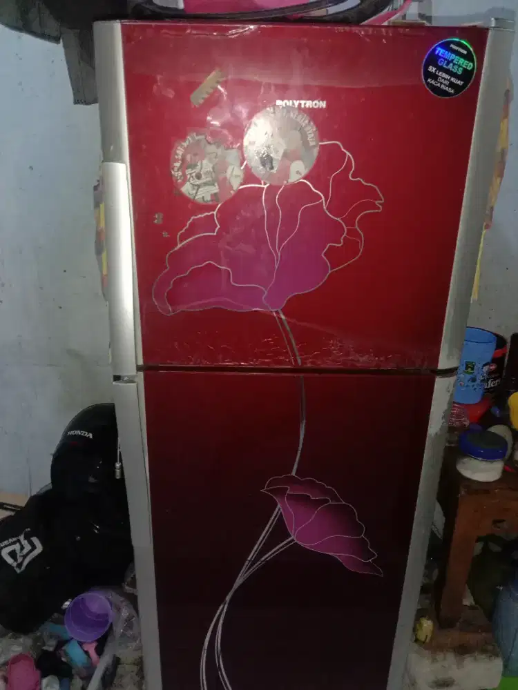 Kulkas Polytron 2 pintu