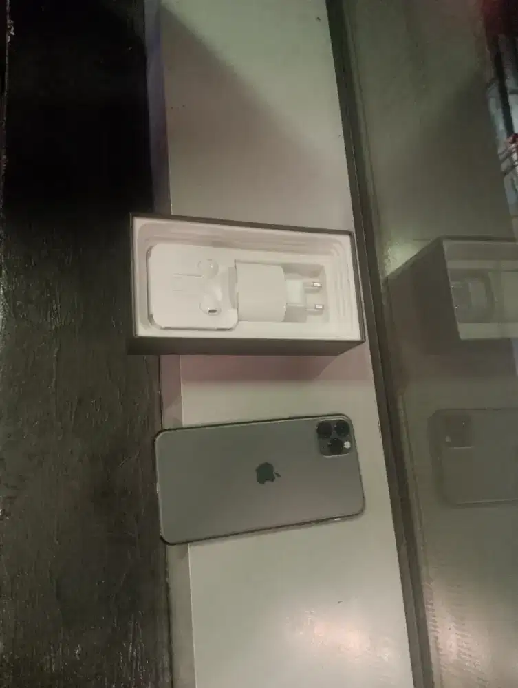 Iphone 11 pro max 256gb yuk pasti murah
