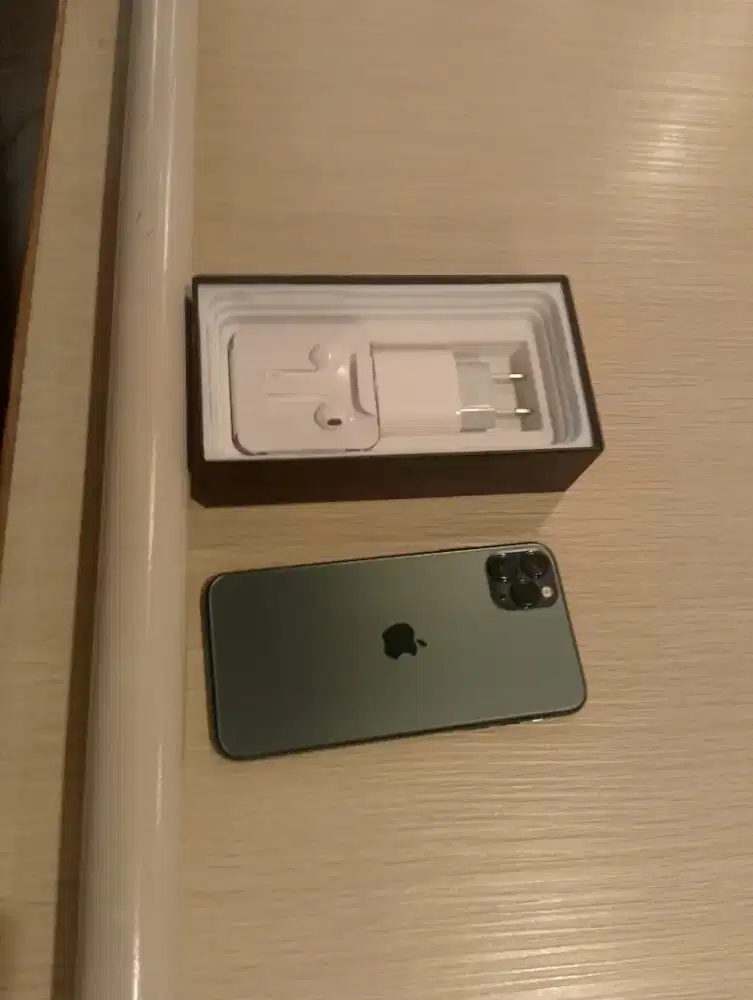 Iphone 11 pro max 256gb aman sentosa