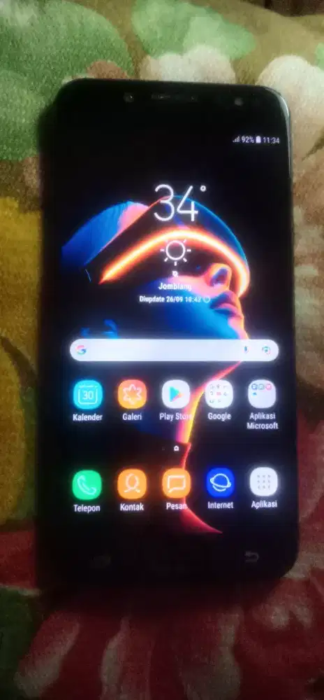 SamsungC710-NFC,Ram4/32,Normal,BatreBaik,KameraJernih,TulangOri-Hitam