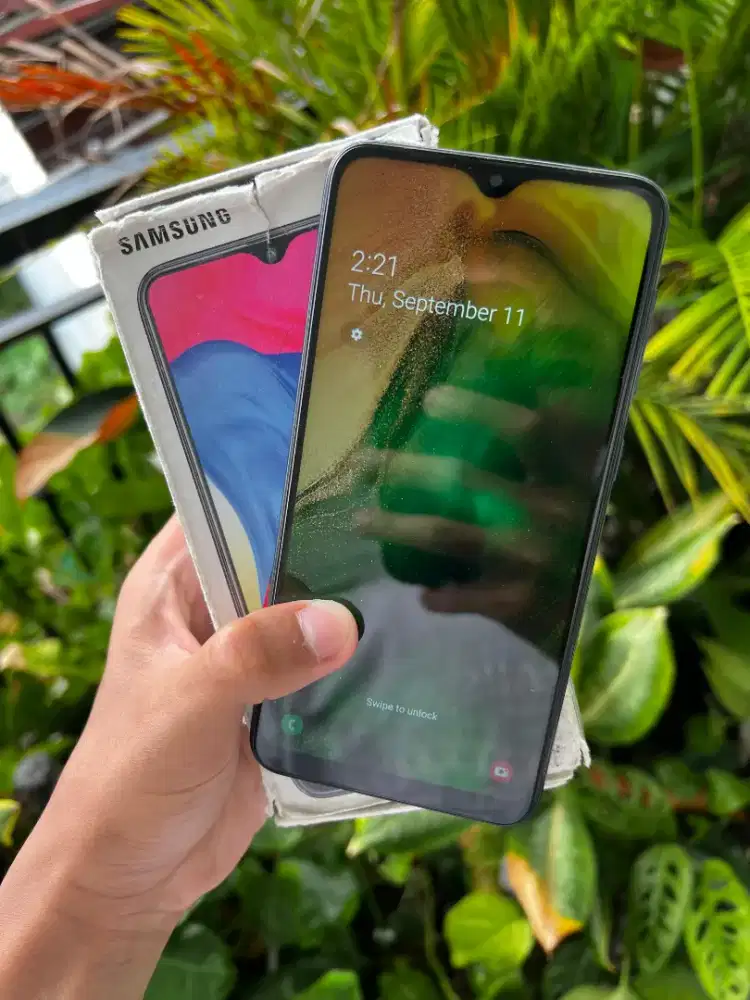 Samsung M10 ram 2/16gb ex Sein Lengkap HARGA NETT