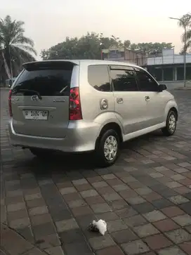 Daihatsu Xenia 2009 Bensin