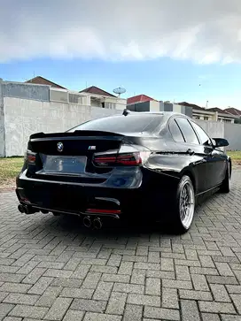 BMW 320i 2020 Bensin