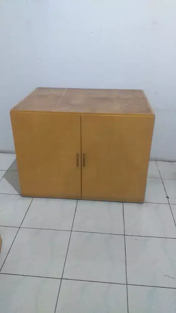 Lemari 2pintu kcil