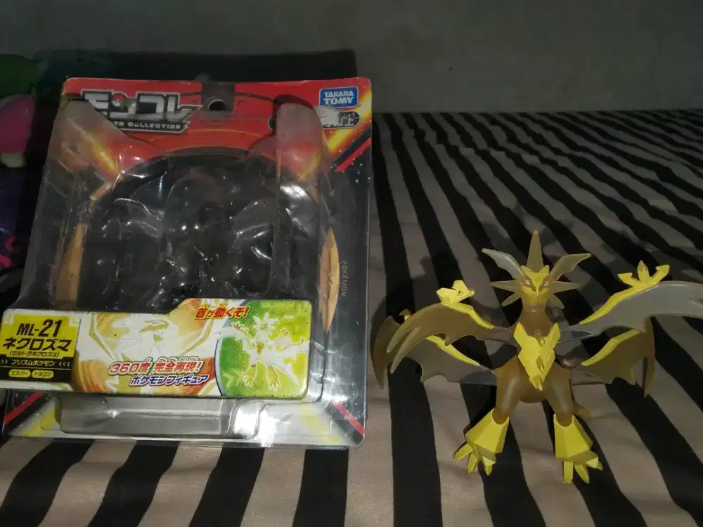 Moncolle Takara tomy pokemon ultra necrozma