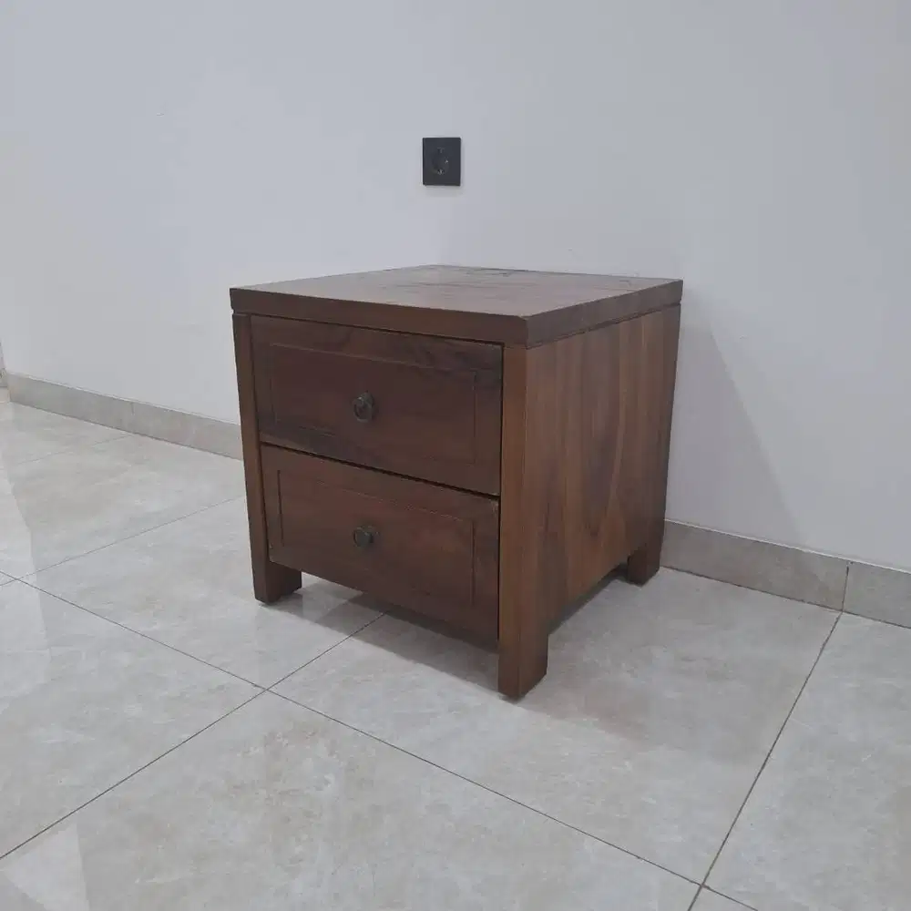 Lemari Nakas 2 Laci Jati Asli