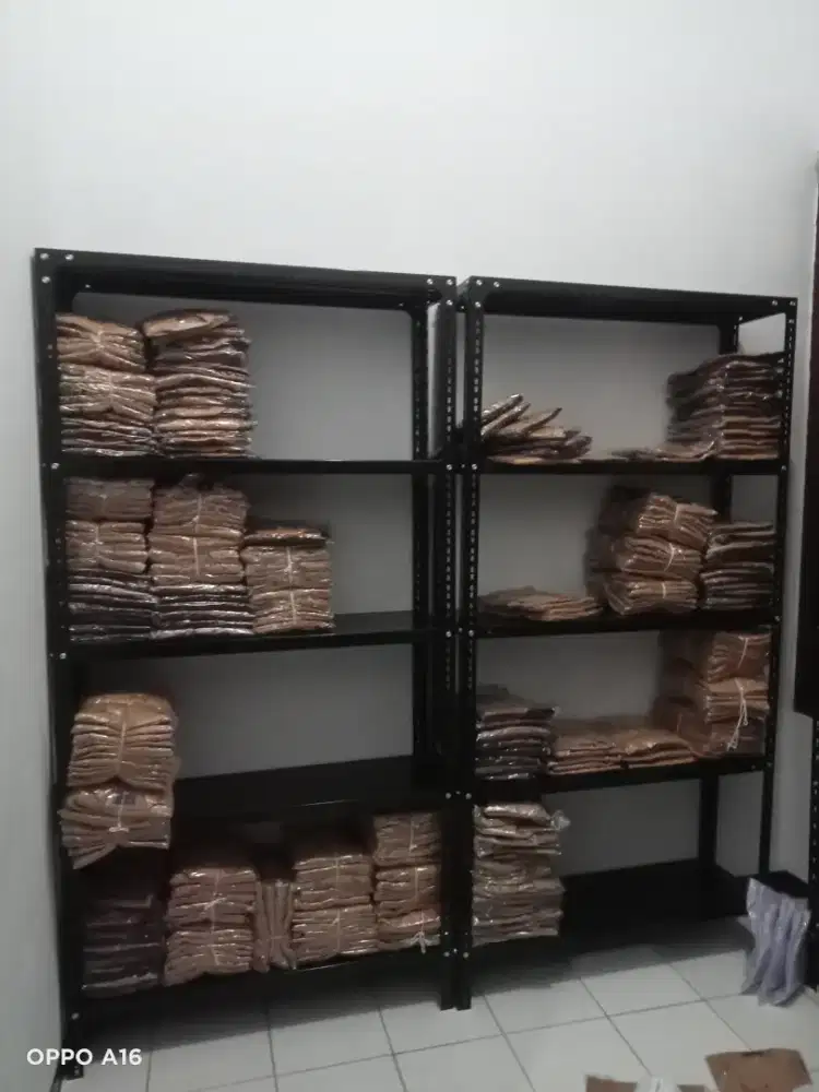 Rak besi serbaguna