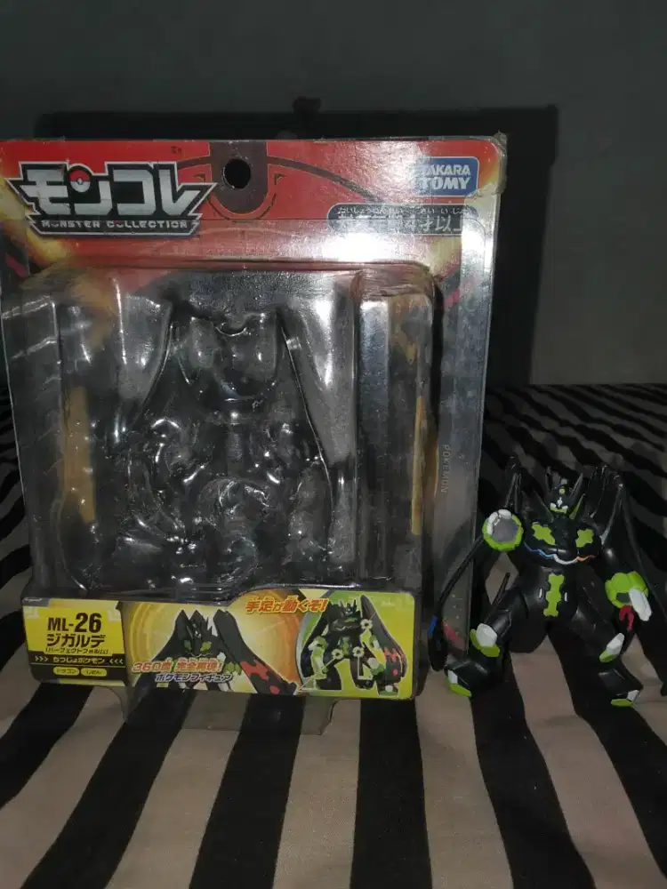 Moncolle Takara tomy pokemon zygarde 100%
