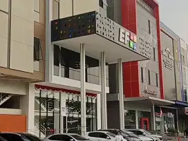 Di sewakan bangunan ruang usaha di jalan boulevard Gading Serpong