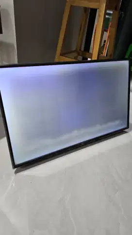 LG Smart TV 43 inch Rusak