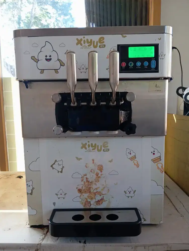 Mesin ice krim WIR825T