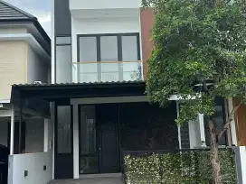 Baru Gress Minimalis Rumah Graha Natura di Surabaya Barat