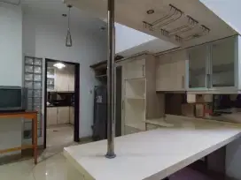 Dijual rumah dan kosan 9 aktif