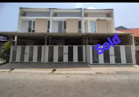 Rumah 2 lantai Lokasi premium