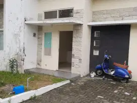 Dijual rumah daerah sidoarjo dan sewa lahan usah di surabaya timur