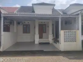 Rumah Cantik Perum Dekat Jalan Raya Hanya 10 Menit Ke Stasiun