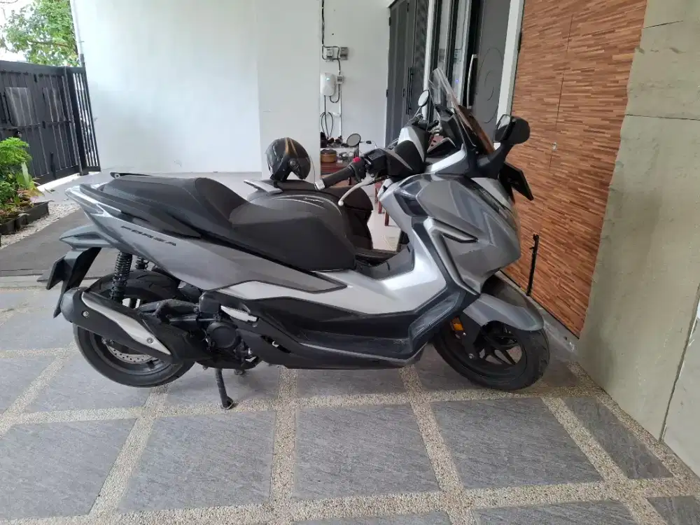 Honda Forza 250