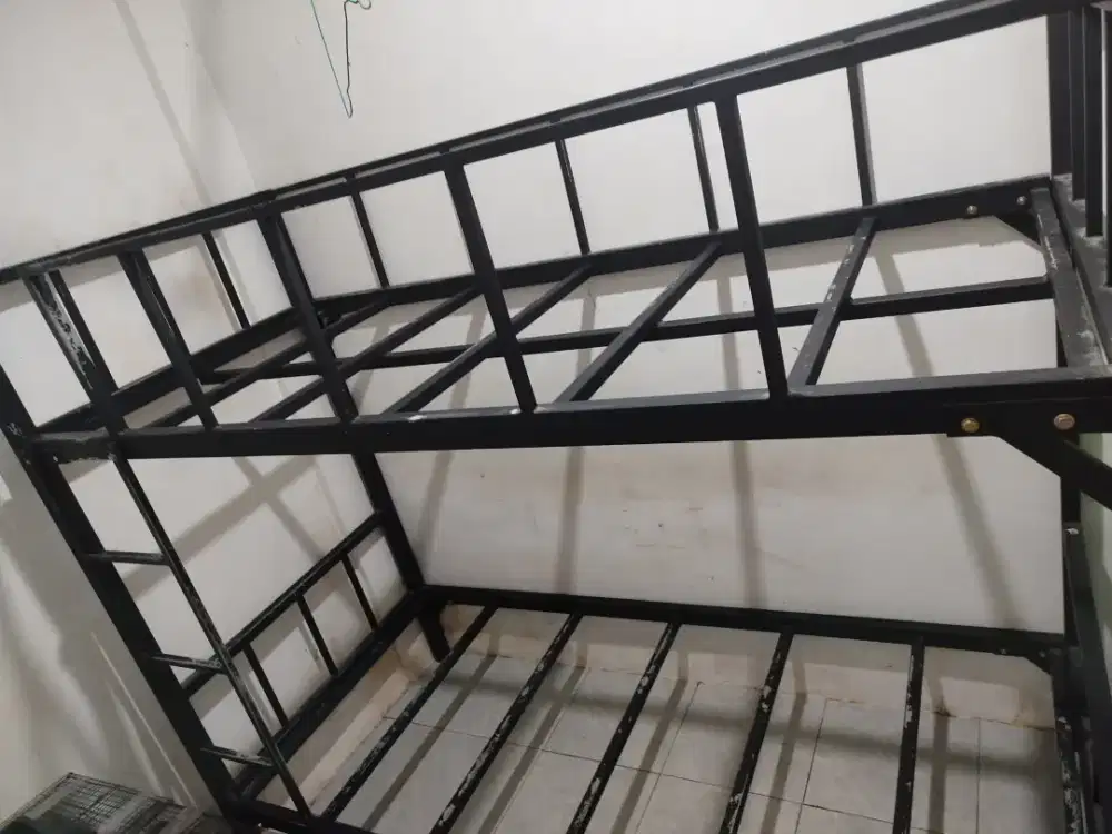 Rak dipan kasur full besi