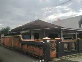 DI JUAL CEPAT RUMAH DAN KOSSAN LUAS DI BAWAH HARGA PASAR