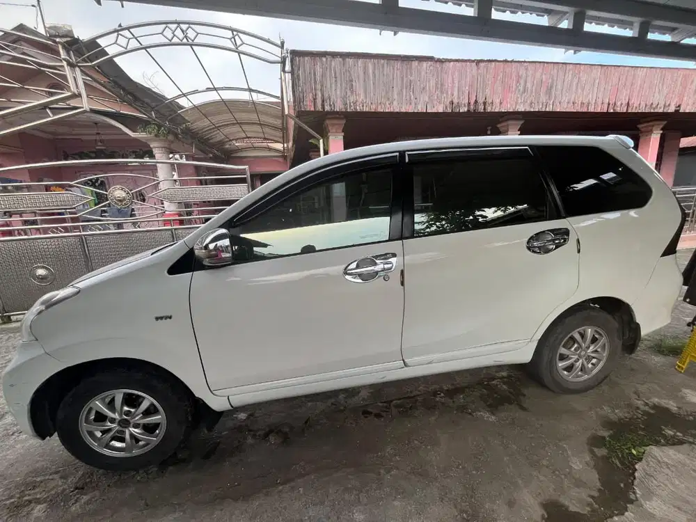 Toyota Avanza 2012 Bensin