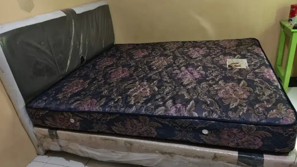 SPRING BED + DIPAN  + SANDARAN