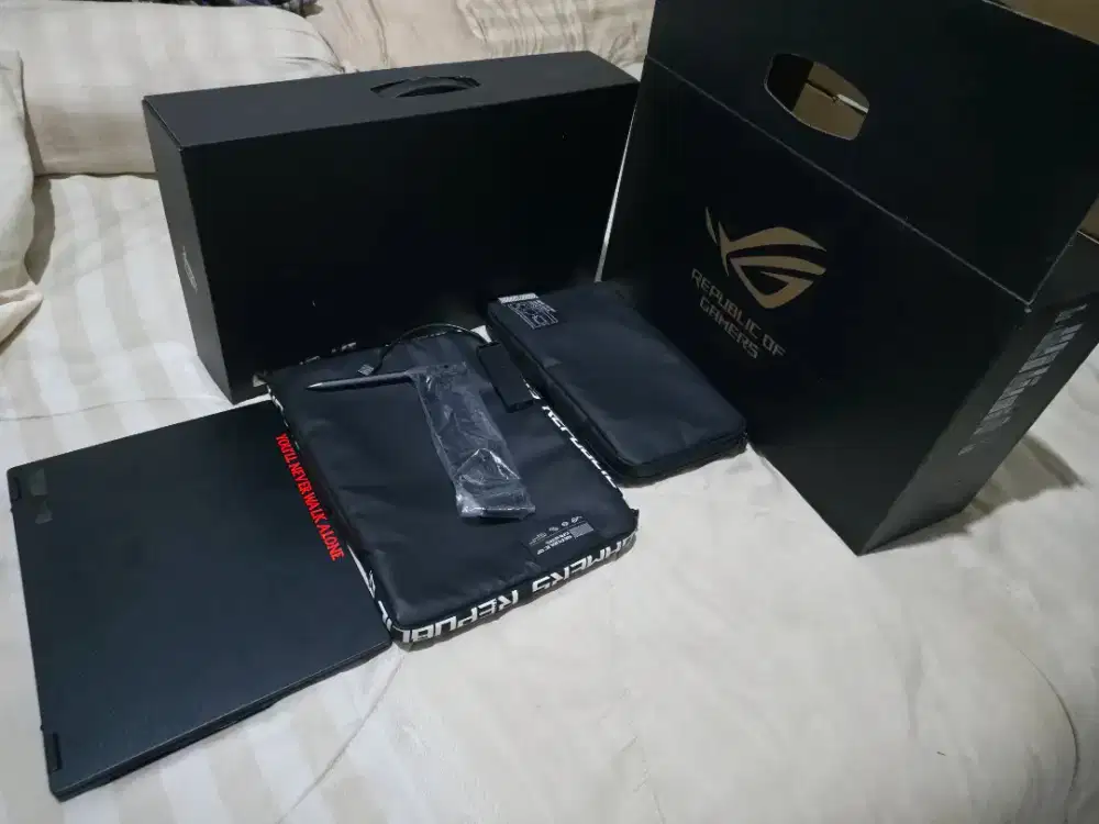 ASUS ROG Flow X13 GV301RC RYZEN
9 6900HS RTX3050 16G 1TB 120Hz W11 OHS