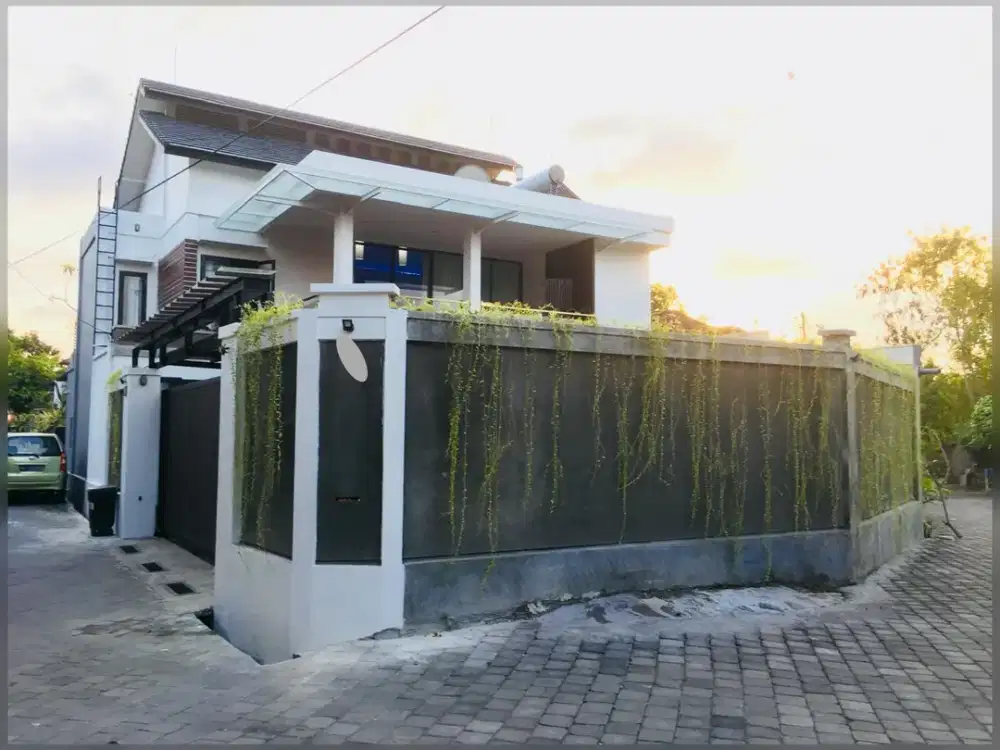 Rumah Denpasar One Gate Sistem with private pool