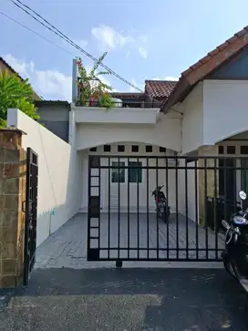 DISEWAKAN RUMAH FULL FURNISHED - LOKASI STARTEGIS