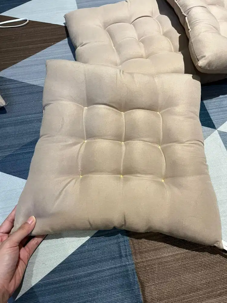 Bantal alas duduk isi dakron harga yang tertera untuk 4 pcs