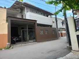 Rumah  Induk + Kos2an di Jl. Raya Jatipadang Poncol dekat ke Jl. TB Si
