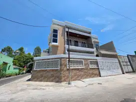 Rumah Baru Gress 2 Lantai Solo Kota Dekat Ke kampus UMS karangasem laweyan surakarta
