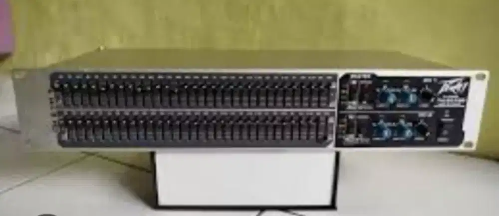 Equalizer peavey 31band