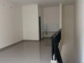 Ruko baru hadap timur di gading serpong