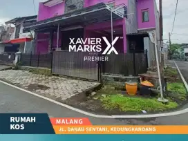 g056 Rumah Kost Strategis Dekat Kampus & Tol – Investasi Menjanjikan