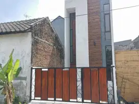 DIJUAL RUMAH CANTIK INI DENGAN HARGA BERSAHABAT