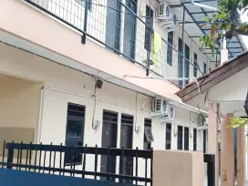 Rumah Kost Komp Kehutanan Karangmulya Tangerang