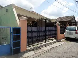 Dijual Rumah Kos Kutisari Selatan
