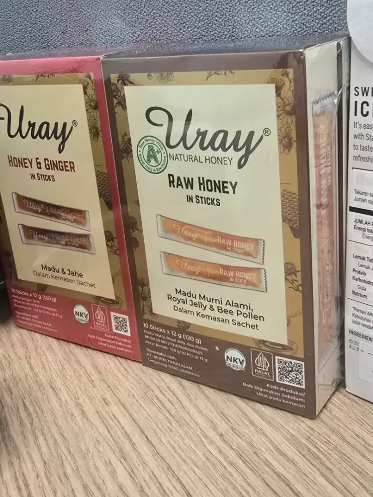 DIJUAL MADU URAY DAN BLACKMORES